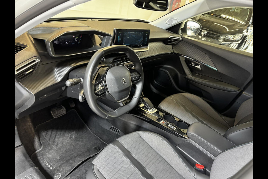 Peugeot e-2008 EV Allure Pack 50 kWh Allseason | Navigatie | Achteruitrijcamera |