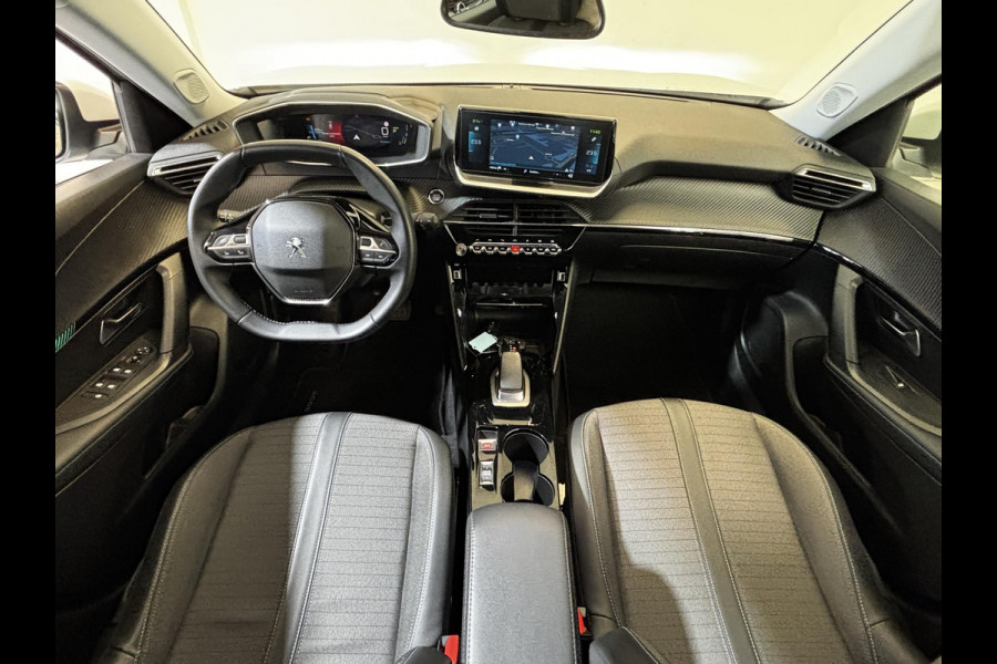 Peugeot e-2008 EV Allure Pack 50 kWh Allseason | Navigatie | Achteruitrijcamera |