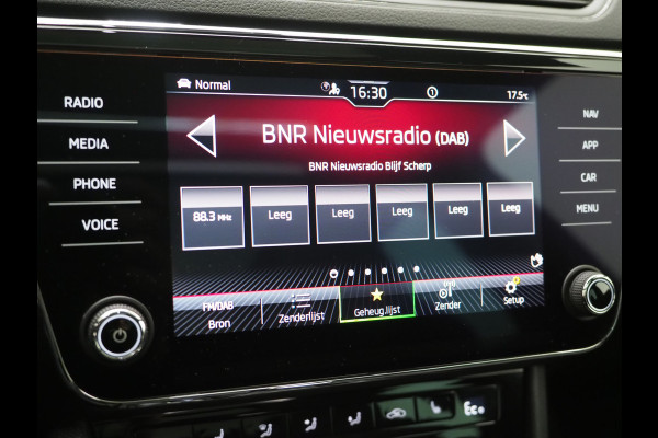 Škoda Superb Combi 1.4 TSI iV Sportline | Panoramadak | Trekhaak | Sportstoelen | Canton | Keyless | Adaptive Cruise | Carplay