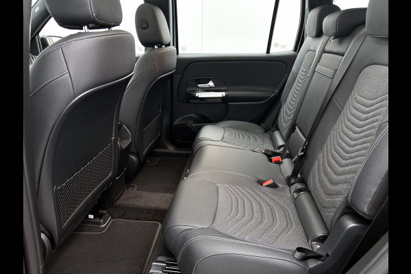 Mercedes-Benz EQB 250+ Business Solution Luxury 71 kWh | Panoramaschuifdak | Smartphone integratie | Extra USB-poorten | Stoelverwarming | Sfeerverlichting | Easypack achterklep | Dodehoekassistent |