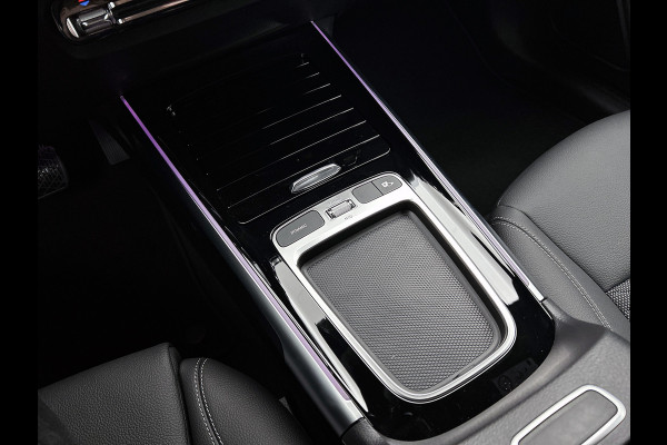 Mercedes-Benz EQB 250+ Business Solution Luxury 71 kWh | Panoramaschuifdak | Smartphone integratie | Extra USB-poorten | Stoelverwarming | Sfeerverlichting | Easypack achterklep | Dodehoekassistent |