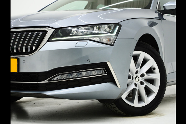Škoda Superb Combi 1.4 TSI iV 218PK | Panoramadak | Camera | Virtual | Keyless | Sfeerlicht | Dodehoek | Memory | Carplay