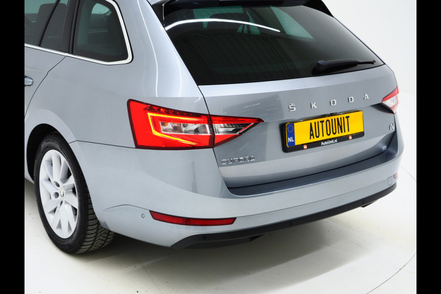 Škoda Superb Combi 1.4 TSI iV 218PK | Panoramadak | Camera | Virtual | Keyless | Sfeerlicht | Dodehoek | Memory | Carplay