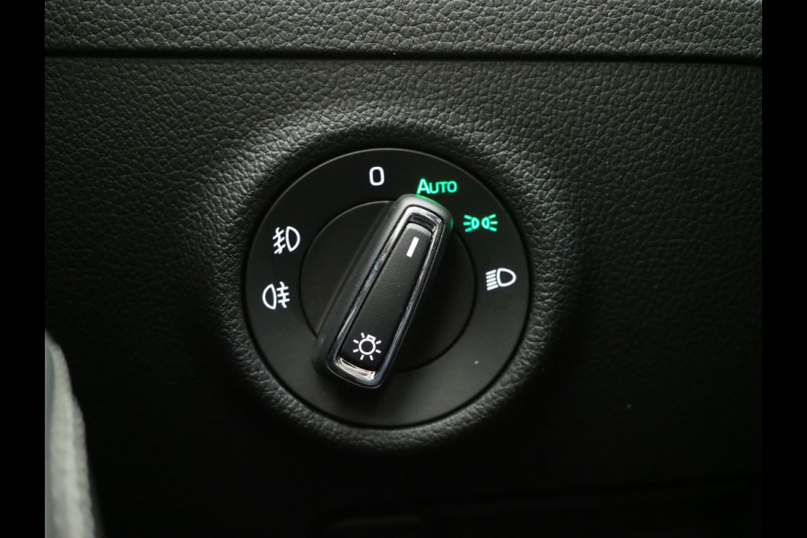 Škoda Superb Combi 1.4 TSI iV 218PK | Panoramadak | Camera | Virtual | Keyless | Sfeerlicht | Dodehoek | Memory | Carplay