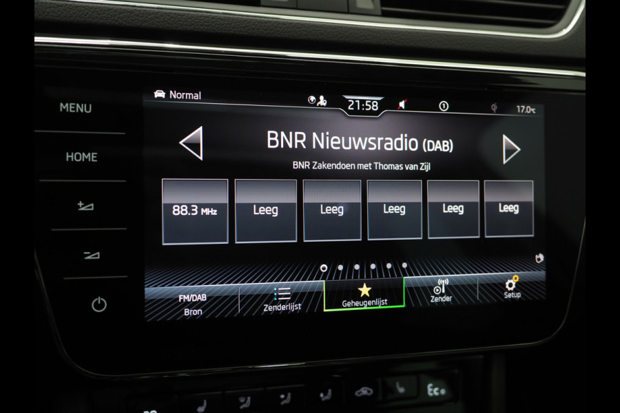 Škoda Superb Combi 1.4 TSI iV 218PK | Panoramadak | Camera | Virtual | Keyless | Sfeerlicht | Dodehoek | Memory | Carplay