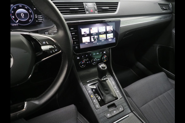 Škoda Superb Combi 1.4 TSI iV 218PK | Panoramadak | Camera | Virtual | Keyless | Sfeerlicht | Dodehoek | Memory | Carplay