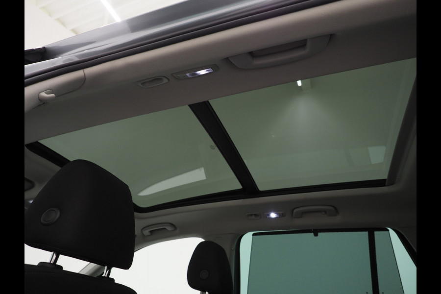 Škoda Superb Combi 1.4 TSI iV 218PK | Panoramadak | Camera | Virtual | Keyless | Sfeerlicht | Dodehoek | Memory | Carplay