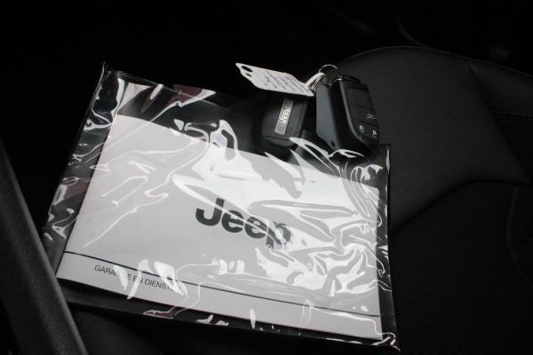 Jeep Compass 1.5T 142PK e-Hybrid NORTH STAR | SCHUIF/KANTEL DAK | UNIEKE KLEUR! "TECHNO GREEN" | WINTERPACK: STOEL/STUUR/PARKEERNSENSOREN/RUITENSPROEIER VERWARMBAAR | SAFETY PACK: 360° CAMERA/DODEHOEK BEWAKING/BUITENSPIEGELS MET INSTAPVERLICHTING | 10,1" TOUCHSCREEN MET NAVIGATIE/ADAPTIVE CRUISE CONTROL INCL LANE CENTERING ASSIST/VERKEERSBORDEN INFORMATIE/DRAADLOZE TELEFOONLADER/HANDSFREE ELEKTRISCH BEDIENBARE ACHTERKLEP | PREMIUM AUDIO SYSTEEM MET 9 SPEAKERS & SUBWOOVER "ALPINE" | KEYLESS ENTRY | DRAADLOZE APPLE CARPLAY/ANDROID AUTO | 18" LICHTMETALEN VELGEN | TWO TONE ZWART DAK |