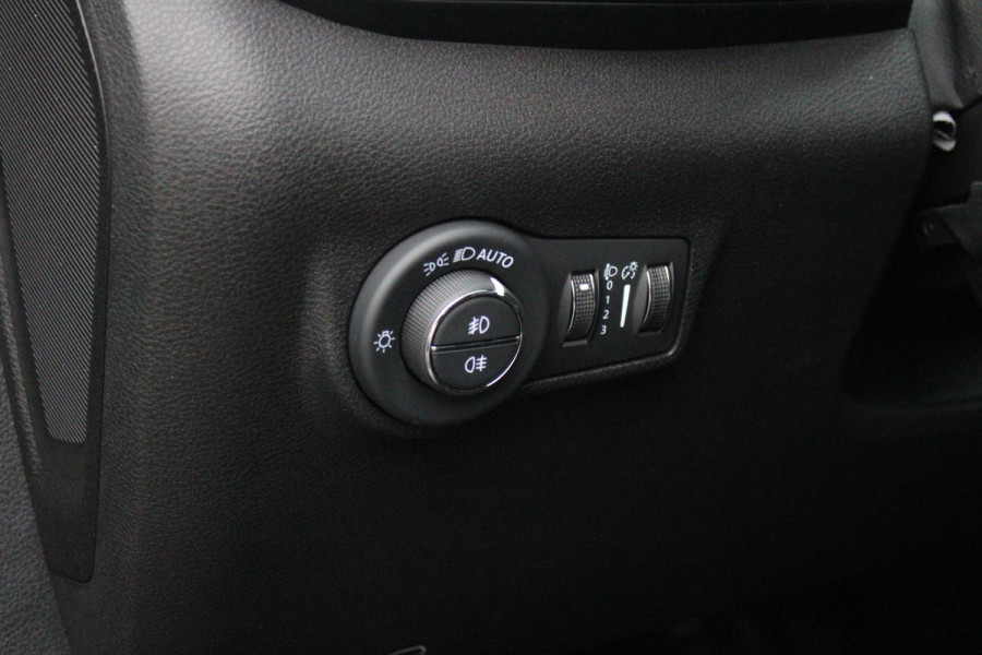 Jeep Compass 1.5T 142PK e-Hybrid NORTH STAR | SCHUIF/KANTEL DAK | UNIEKE KLEUR! "TECHNO GREEN" | WINTERPACK: STOEL/STUUR/PARKEERNSENSOREN/RUITENSPROEIER VERWARMBAAR | SAFETY PACK: 360° CAMERA/DODEHOEK BEWAKING/BUITENSPIEGELS MET INSTAPVERLICHTING | 10,1" TOUCHSCREEN MET NAVIGATIE/ADAPTIVE CRUISE CONTROL INCL LANE CENTERING ASSIST/VERKEERSBORDEN INFORMATIE/DRAADLOZE TELEFOONLADER/HANDSFREE ELEKTRISCH BEDIENBARE ACHTERKLEP | PREMIUM AUDIO SYSTEEM MET 9 SPEAKERS & SUBWOOVER "ALPINE" | KEYLESS ENTRY | DRAADLOZE APPLE CARPLAY/ANDROID AUTO | 18" LICHTMETALEN VELGEN | TWO TONE ZWART DAK |