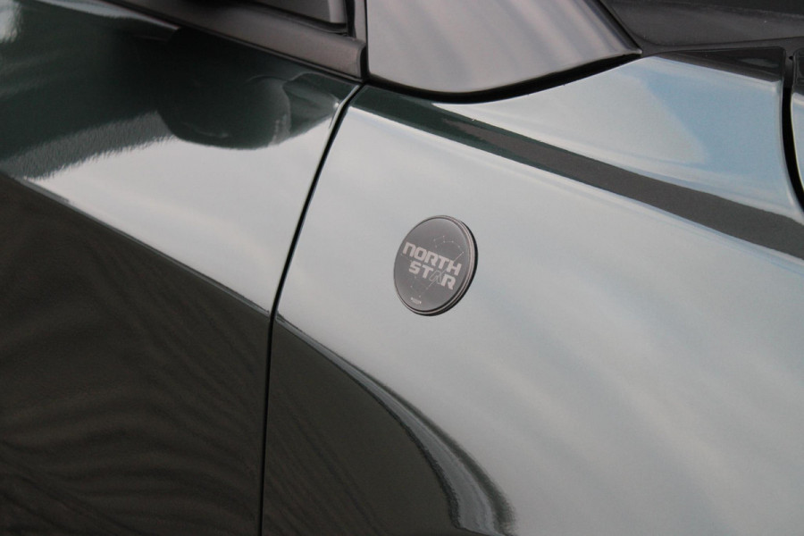 Jeep Compass 1.5T 142PK e-Hybrid NORTH STAR | SCHUIF/KANTEL DAK | UNIEKE KLEUR! "TECHNO GREEN" | WINTERPACK: STOEL/STUUR/PARKEERNSENSOREN/RUITENSPROEIER VERWARMBAAR | SAFETY PACK: 360° CAMERA/DODEHOEK BEWAKING/BUITENSPIEGELS MET INSTAPVERLICHTING | 10,1" TOUCHSCREEN MET NAVIGATIE/ADAPTIVE CRUISE CONTROL INCL LANE CENTERING ASSIST/VERKEERSBORDEN INFORMATIE/DRAADLOZE TELEFOONLADER/HANDSFREE ELEKTRISCH BEDIENBARE ACHTERKLEP | PREMIUM AUDIO SYSTEEM MET 9 SPEAKERS & SUBWOOVER "ALPINE" | KEYLESS ENTRY | DRAADLOZE APPLE CARPLAY/ANDROID AUTO | 18" LICHTMETALEN VELGEN | TWO TONE ZWART DAK |