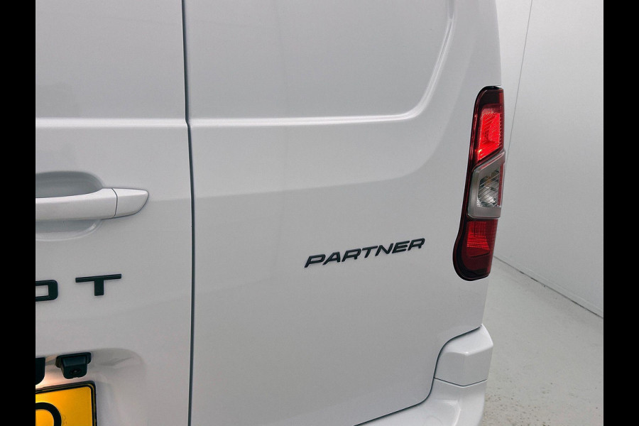 Peugeot Partner 1.5 BlueHDi 100PK L2 Navigatie Digitale Cockpit Trekhaak Airco