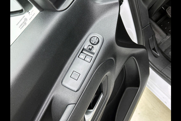 Peugeot Partner 1.5 BlueHDi 100PK L2 Navigatie Digitale Cockpit Trekhaak Airco