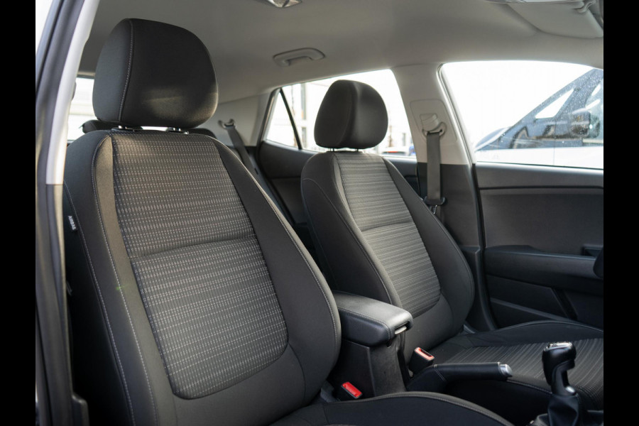 Kia Stonic 1.0 T-GDi MHEV DynamicLine Airco | Achteruitrijcamera | Navigatie via Apple/android auto |