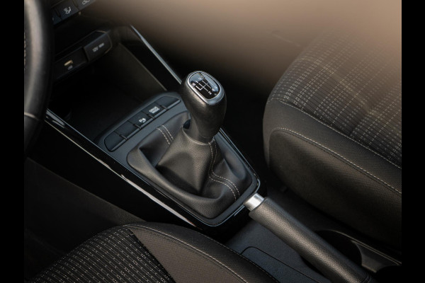 Kia Stonic 1.0 T-GDi MHEV DynamicLine Airco | Achteruitrijcamera | Navigatie via Apple/android auto |