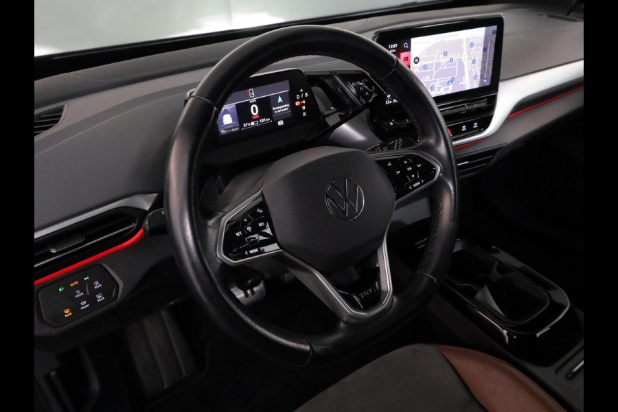Volkswagen ID.4 First 77 kWh 204 pk | Navigatie | Warmtepomp | Trekhaak (wegklapbaar) | Parkeersensoren | Achteruitrijcamera | Stoelverwarming |SOH 88%
