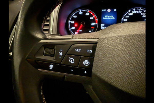 Seat Ateca 1.0 TSI Style Business Intense NAVI/CAM/PDC/CRUISE/LED/DAB/CARPLAY///