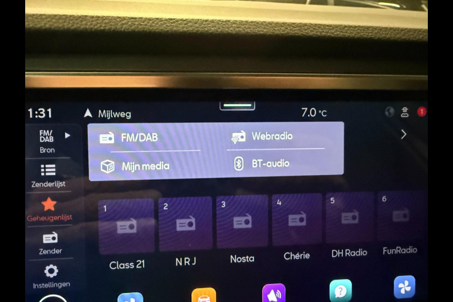 Seat Ateca 1.0 TSI Style Business Intense NAVI/CAM/PDC/CRUISE/LED/DAB/CARPLAY///