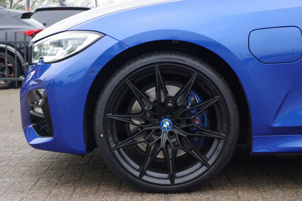 BMW 3-serie 330e 293 PK High Executive M-Sport PHEV, Adap. Cruise Control, Head-Up, Camera, Carplay,