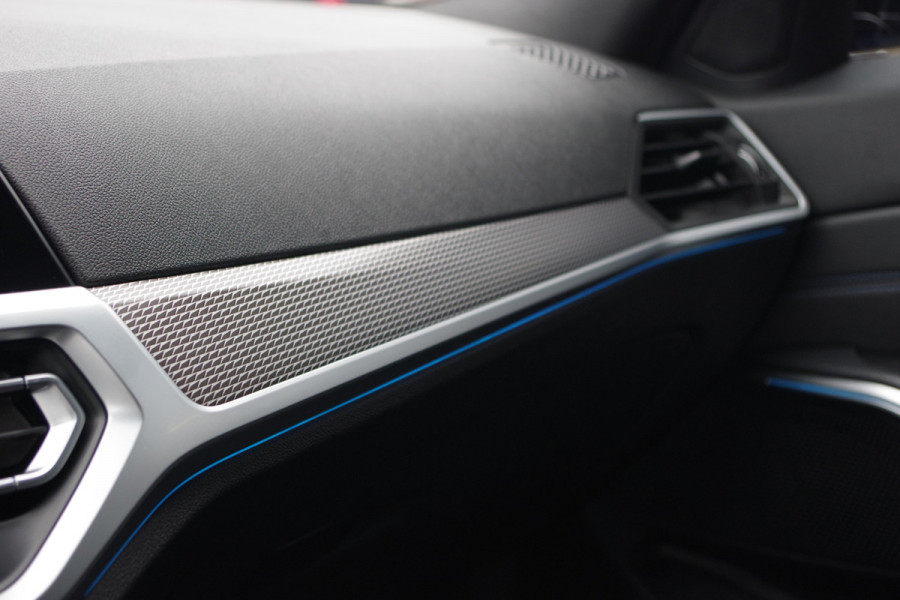 BMW 3-serie 330e 293 PK High Executive M-Sport PHEV, Adap. Cruise Control, Head-Up, Camera, Carplay,