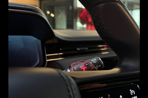 Land Rover Range Rover Sport 4.4 P635 SV Edition One Obsidian Black PANO|CARBON|MASSAGE|SOFTCLOSE|635PK|23INCH|BOMVOL!