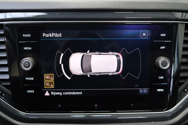 Volkswagen T-Roc 1.0 TSI Sport - N.A.P. Airco, Cruise, Navi, PDC.