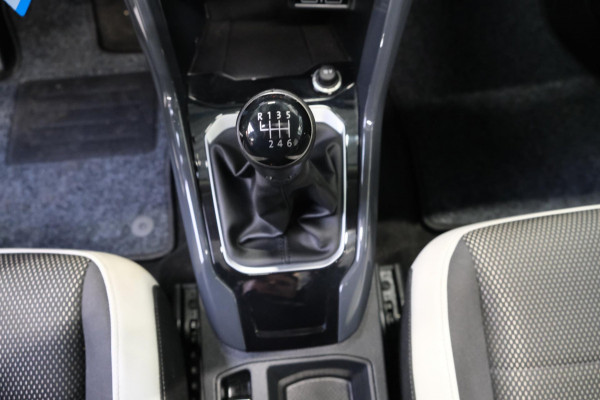 Volkswagen T-Roc 1.0 TSI Sport - N.A.P. Airco, Cruise, Navi, PDC.