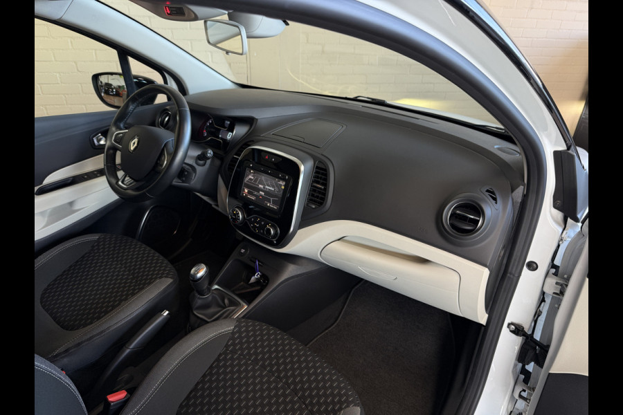 Renault Captur 0.9 TCe Intens | Navi | Clima | Led | 17" | PDC | Bluetooth | Cruise control | 100% onderhouden! Top Staat!