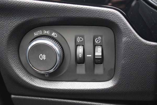 Opel CORSA-E Level 3 50 kWh | NAVIGATIE | CARPLAY | ACHTERUITRIJCAMERA |