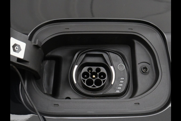 Jeep Compass 4xe 240 Plug-in Hybrid Electric S | Stoel & stuurverwarming | Trekhaak | Adaptive cruise | 360 Camera | Leder | Full LED | Carplay | 19'' | Keyless | Navigatie | PHEV