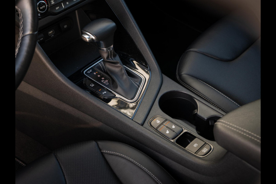 Kia Niro 1.6 GDi Hybrid DynamicPlusLine | Stoel en stuurverwarming | Navigatie