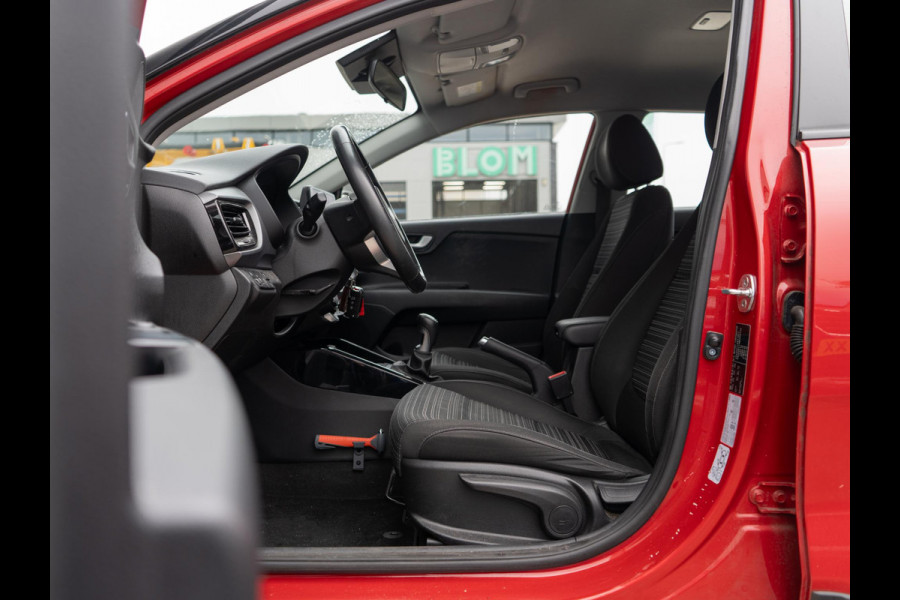 Kia Stonic 1.0 T-GDi MHEV DynamicLine | Climate control | Navigatie | Nederlandse auto |