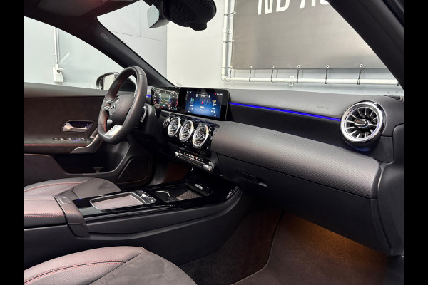 Mercedes-Benz A-Klasse 200 AMG PANO 2024