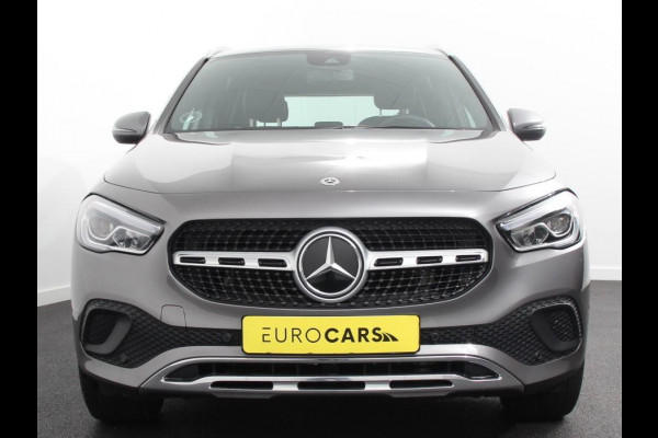 Mercedes-Benz GLA 200 Progressive | Climate control | Parkeersensoren | Apple carplay/ Andriod auto | Verwarmde voorstoelen | LED | Achteruitrijcamera | Adeptive cruise control