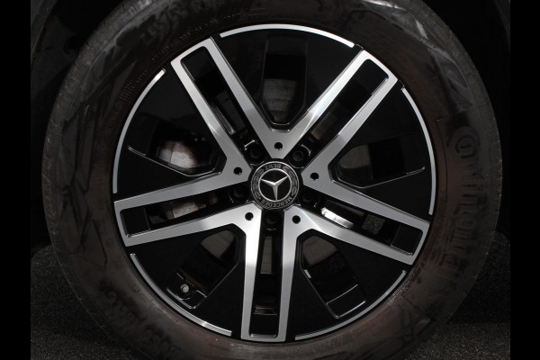 Mercedes-Benz GLA 200 Progressive | Climate control | Parkeersensoren | Apple carplay/ Andriod auto | Verwarmde voorstoelen | LED | Achteruitrijcamera | Adeptive cruise control