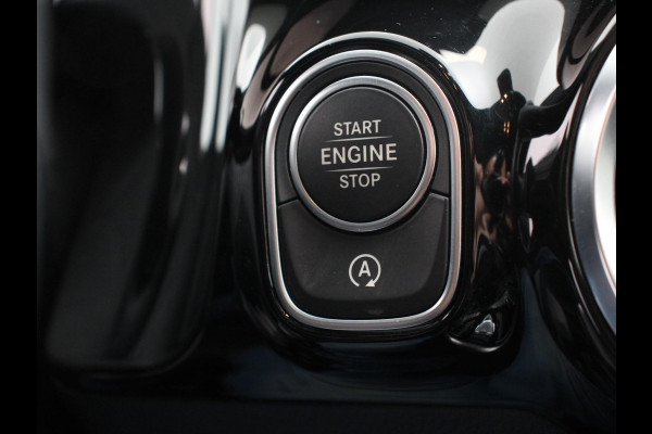 Mercedes-Benz GLA 200 Progressive | Climate control | Parkeersensoren | Apple carplay/ Andriod auto | Verwarmde voorstoelen | LED | Achteruitrijcamera | Adeptive cruise control