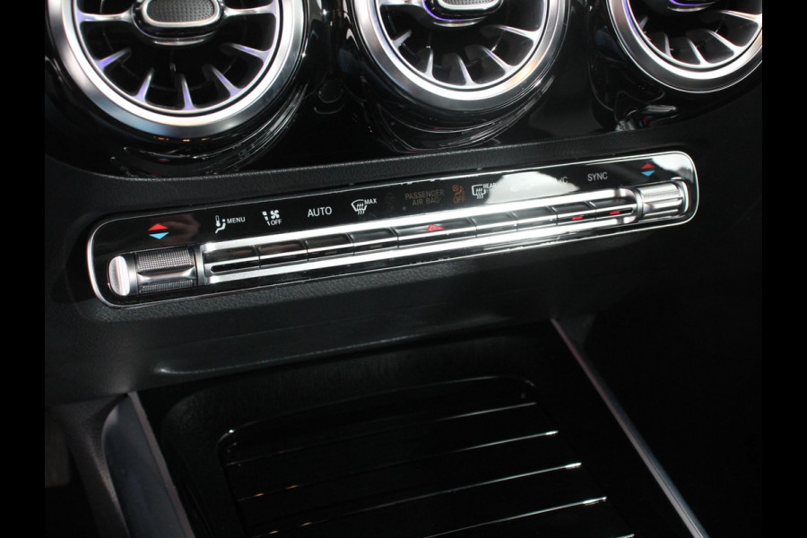 Mercedes-Benz GLA 200 Progressive | Climate control | Parkeersensoren | Apple carplay/ Andriod auto | Verwarmde voorstoelen | LED | Achteruitrijcamera | Adeptive cruise control