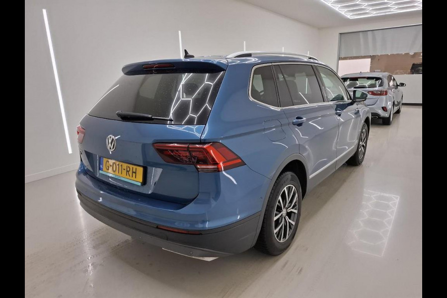 Volkswagen Tiguan Allspace 1.5 TSI Comfortline Business 7p. - Automaat - Virt.Cockpit - Navi - Trekhaak - Org.NL