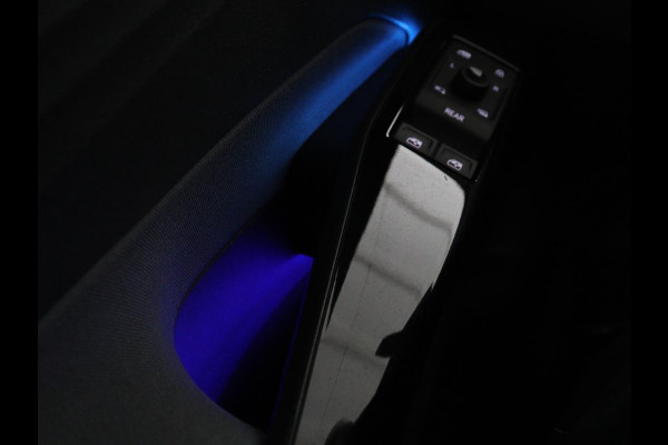 Volkswagen ID.3 Pro 58 kWh | Stoel & stuurverwarming | Sfeerverlichting | Carplay | Navigatie | Adaptive cruise | Parkeerhulp | Full LED