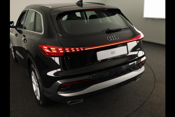 Audi Q5 Advanced edition e-hybrid 299 pk | Trekhaak elektrisch | Stoelen voor elektrisch | Techniekpakket plus | Sportstoelen leder |