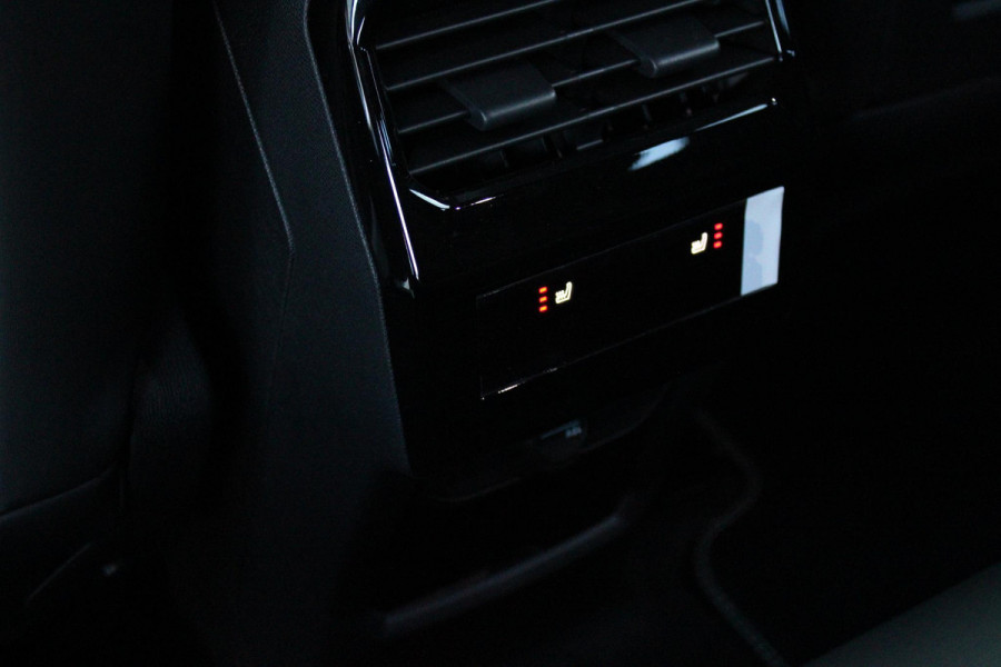 Peugeot 3008 1.6 plug-in Hybrid 195 GT **NIEUW** | NAPPA LEDEREN BEKLEDING DONKERGRIJS | PANORAMISCH SCHUIF/KANTEL DAK | FOCAL AUDIO SYSTEM | TREKHAAK MET AFNEEMBARE KOGEL | ELEKTRISCH BEDIENBARE VOORSTOELEN MET GEHEUGEN/MASSAGE FUNCTIE | STOEL VENTILATIE | STOEL/STUUR VERWARMING | NAVIGATIE | DRAADLOZE APPLE CARPLAY/ANDROID AUTO | FULL LED MATRIX KOPLAMPEN | 20" LICHTMETALEN VELGEN | ELEKTRISCH BEDIENBARE ACHTERKLEP | SFEER VERLICHTING | 360° CAMERA | DODEHOEK DETECTIE | KEYLESS ENTRY/START | 7,4KW ONBOARD CHARGER |