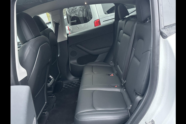 Tesla Model Y Long Range AWD 75 kWh SOH 96% | AUTOPILOT|  TESLA GARANTIE OP DE HOOGVOLTACCU EN AANDRIJFLIJN TOT 2030 of 192.000KM | STOEL + STUURVERWARMING| ACHTERBANK VERWARMD