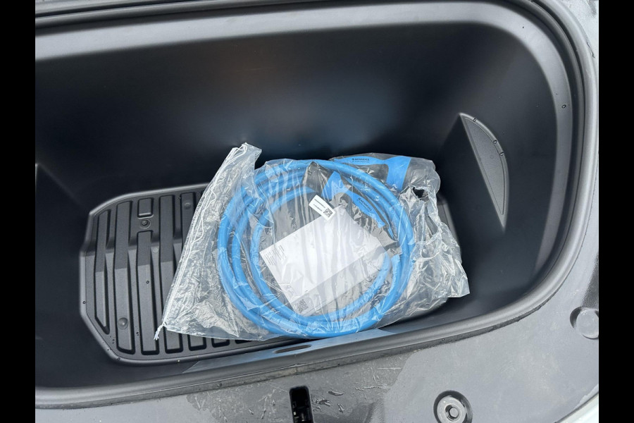 Tesla Model Y Long Range AWD 75 kWh SOH 96% | AUTOPILOT|  TESLA GARANTIE OP DE HOOGVOLTACCU EN AANDRIJFLIJN TOT 2030 of 192.000KM | STOEL + STUURVERWARMING| ACHTERBANK VERWARMD