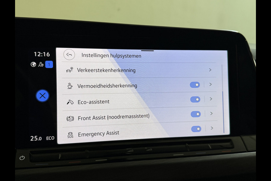 Volkswagen Golf 1.4 eHybrid 204PK DSG STYLE CAMERA/CARPLAY/SFEERVERL.****