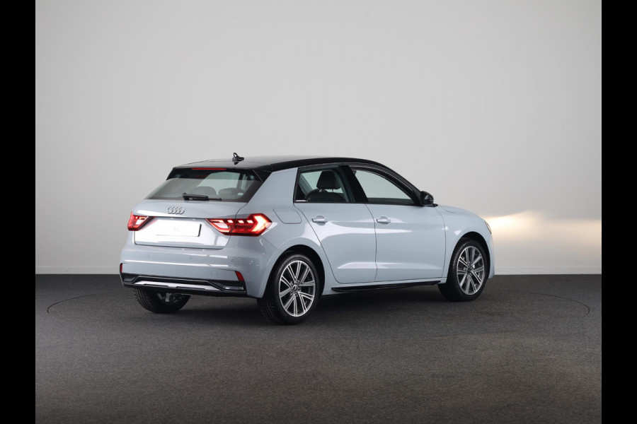 Audi A1 Sportback Advanced edition 25 TFSI 95 PK | Buitenspiegels elektrisch inklapbaar | Apple carplay | Dak in contrastkleur | 17'' lm velgen |