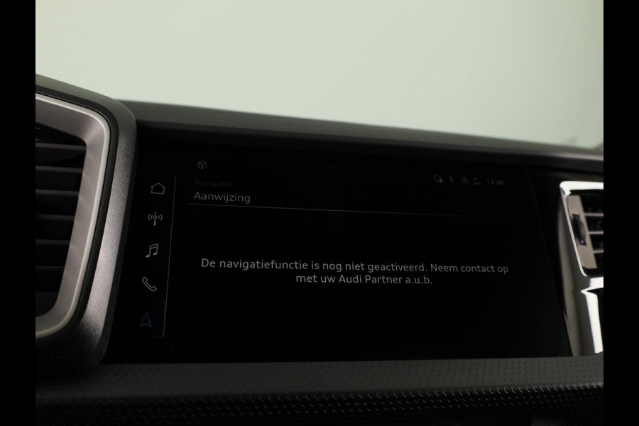 Audi A1 Sportback Advanced edition 25 TFSI 95 PK | Buitenspiegels elektrisch inklapbaar | Apple carplay | Dak in contrastkleur | 17'' lm velgen |