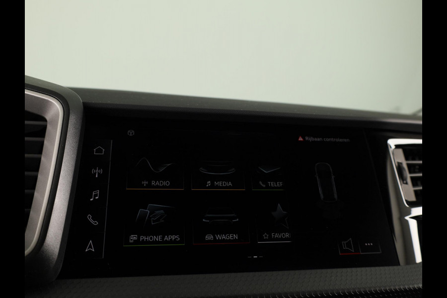 Audi A1 Sportback Advanced edition 25 TFSI 95 PK | Buitenspiegels elektrisch inklapbaar | Apple carplay | Dak in contrastkleur | 17'' lm velgen |