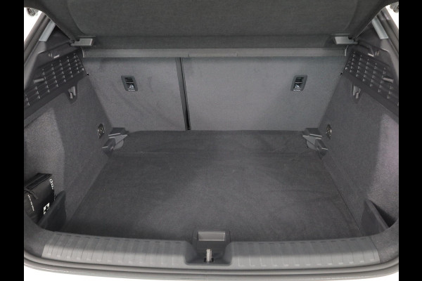 Audi A3 Sportback 30 TFSI Pro Line 110 pk S-tronic | Verlengde garantie | Navigatie via App | Parkeersensoren (Park assist) | LED koplampen |