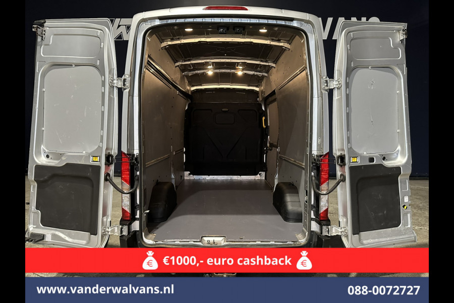 Ford Transit 2.0 TDCI 170pk L3H3 Euro6 Airco | Navigatie | 2500kg Trekhaak | Cruisecontrol Verwarmde voorruit, Parkeersensoren, Bijrijdersbank