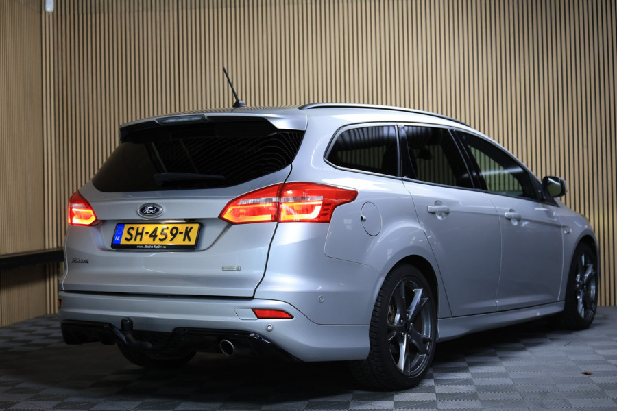 Ford FOCUS Wagon 1.5 ST-Line NAP TRKHK NAVI CAMERA CLIMA PDC PARKAst '18