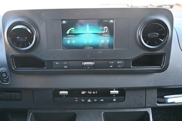 Mercedes-Benz Sprinter 317 CDI L2H2 Werkplaats inrichting, Geveerde stoel, Standkachel